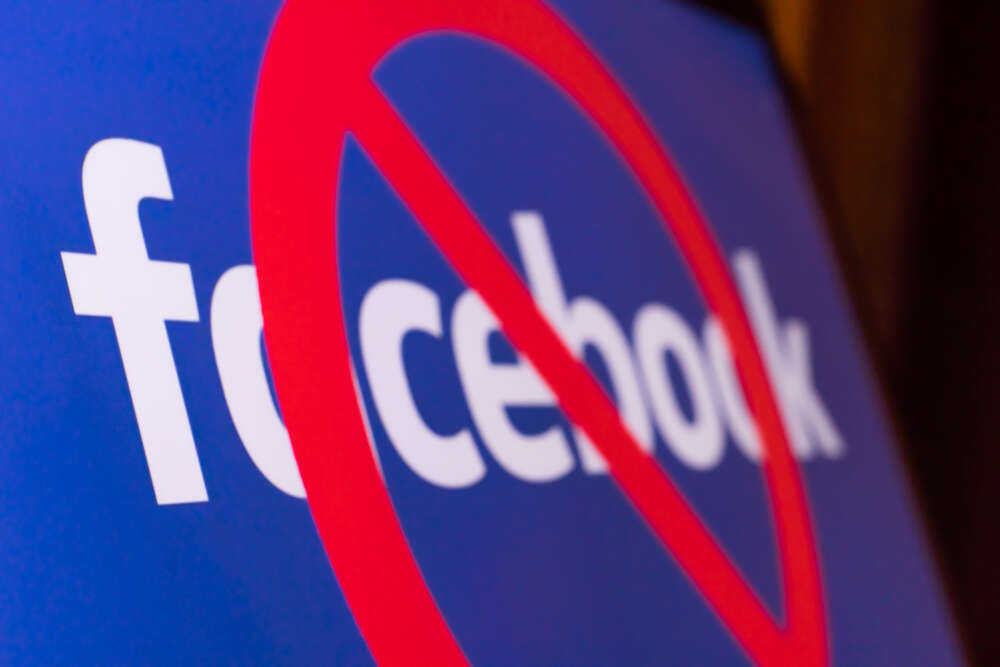 Externalising risk, Facebook, engagement